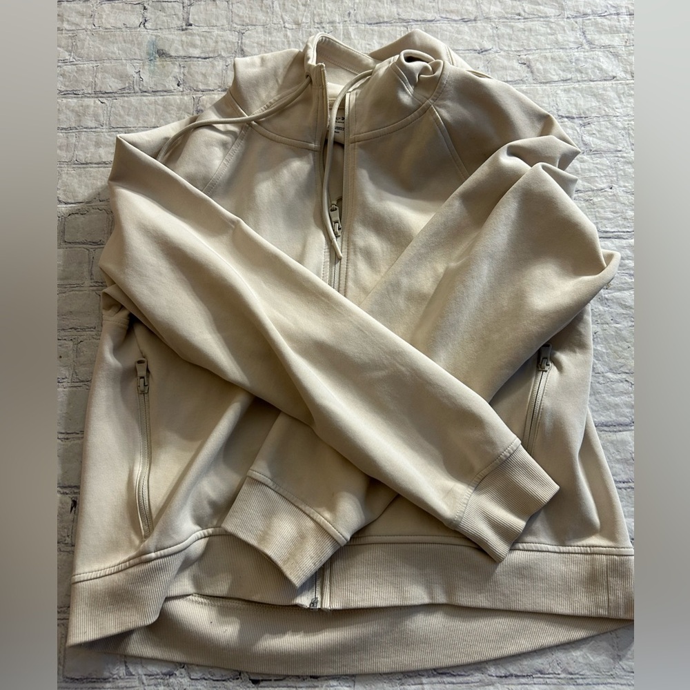 OLD NAVY ACTIVE DYNAMIC FLEECE CREAM HOODIE WITH ZIP POCKETS WOMEN’S SIZE MEDIUM